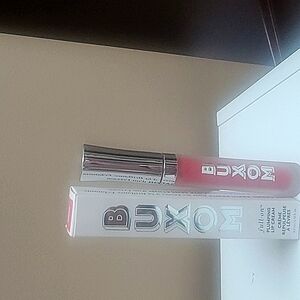 Buxom Lip Gloss - Vibrant Pink